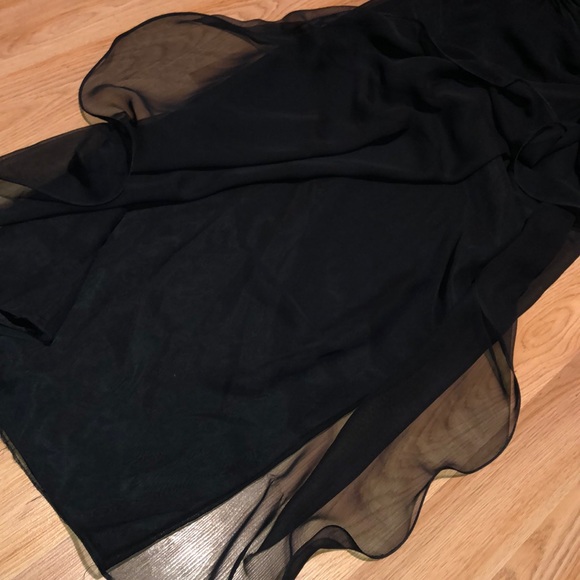 Farinae Collections formal Dress - Picture 3 of 6